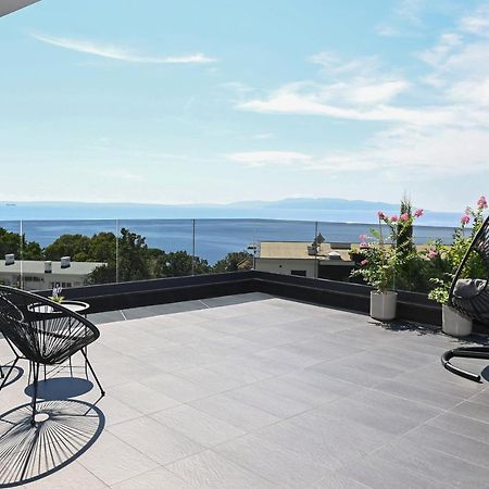 רייקה Sea View Deluxe Apartment מראה חיצוני תמונה