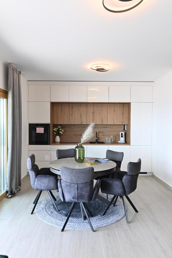 רייקה Sea View Deluxe Apartment מראה חיצוני תמונה