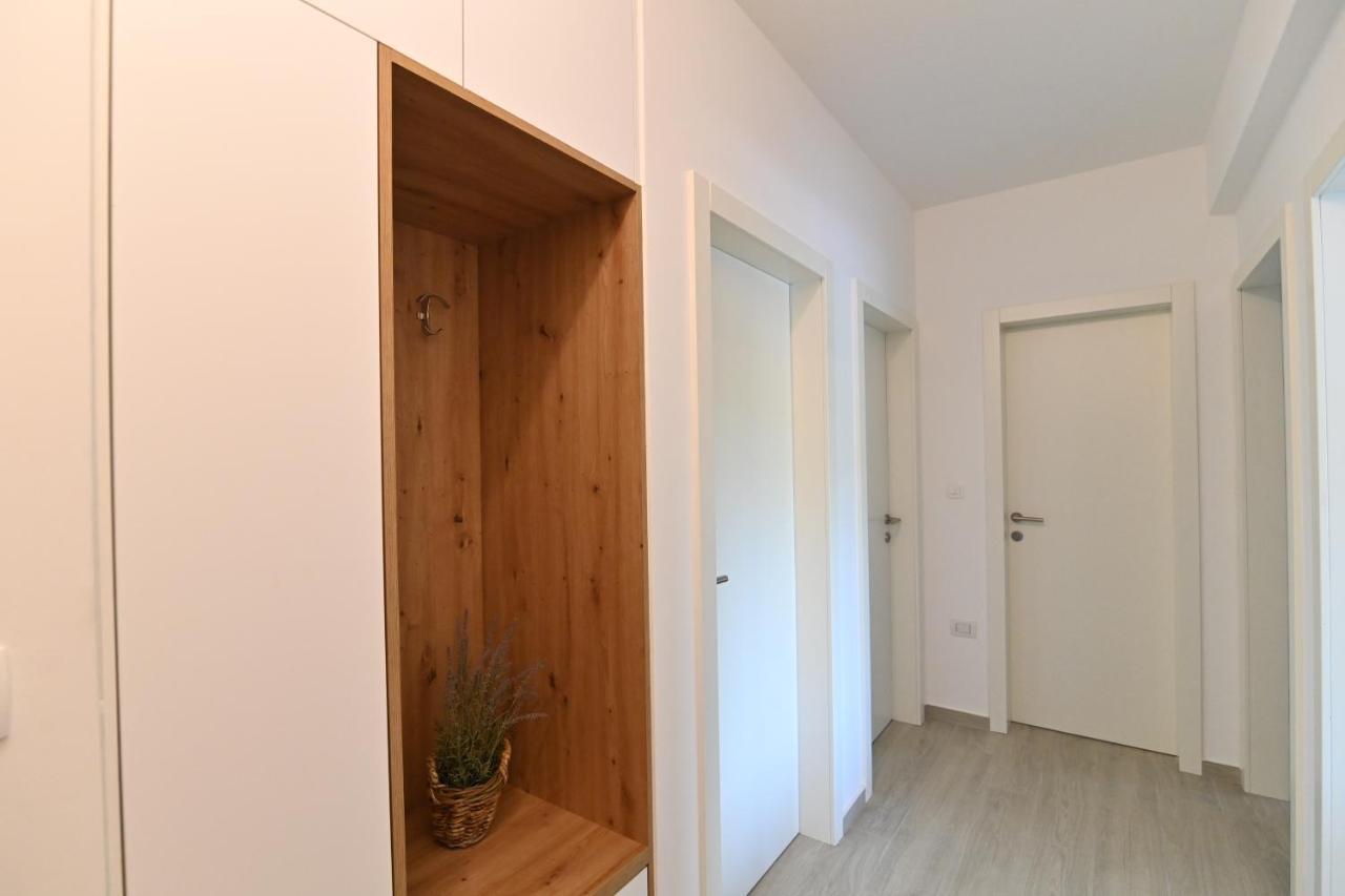 רייקה Sea View Deluxe Apartment מראה חיצוני תמונה
