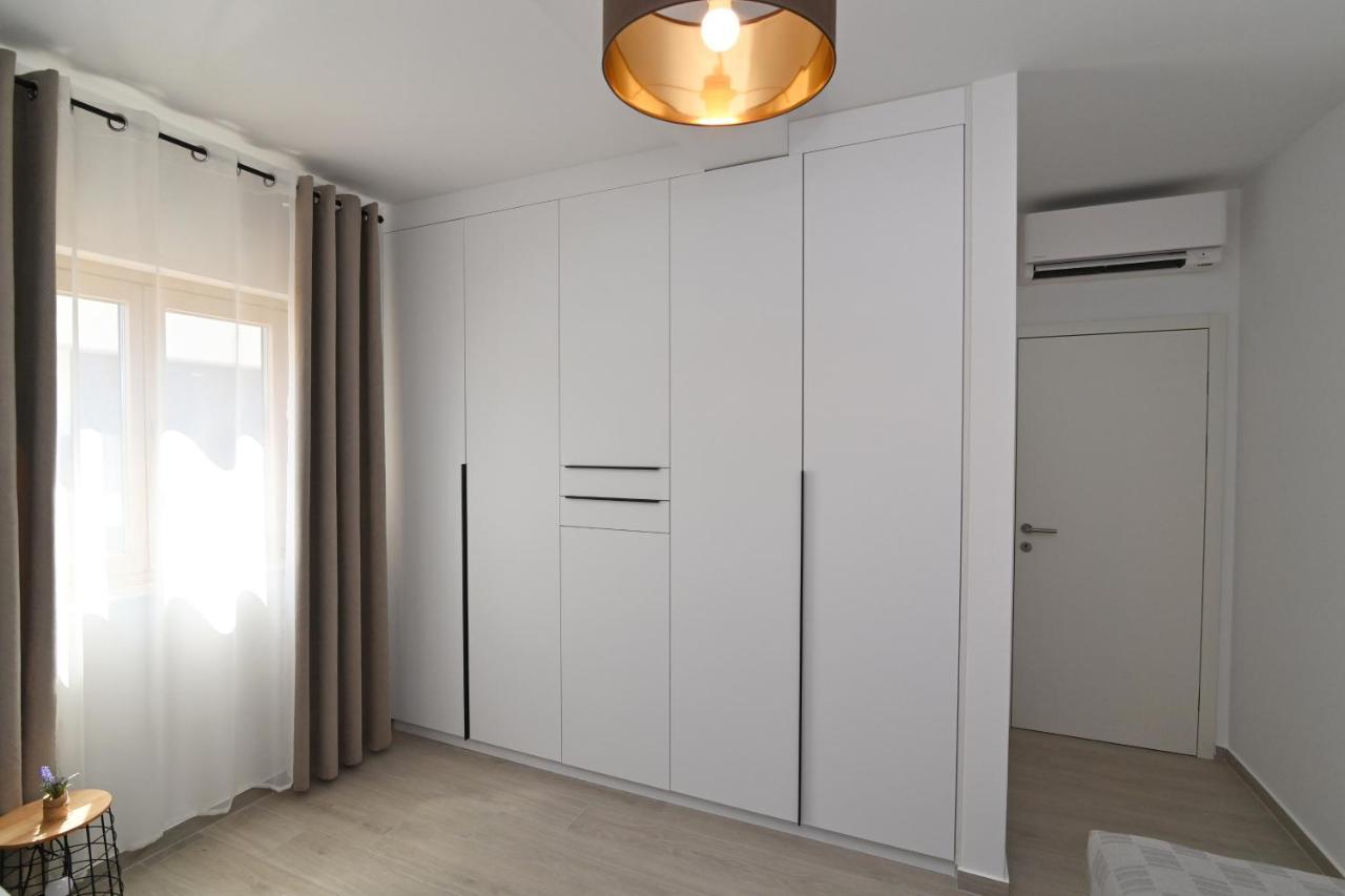 רייקה Sea View Deluxe Apartment מראה חיצוני תמונה