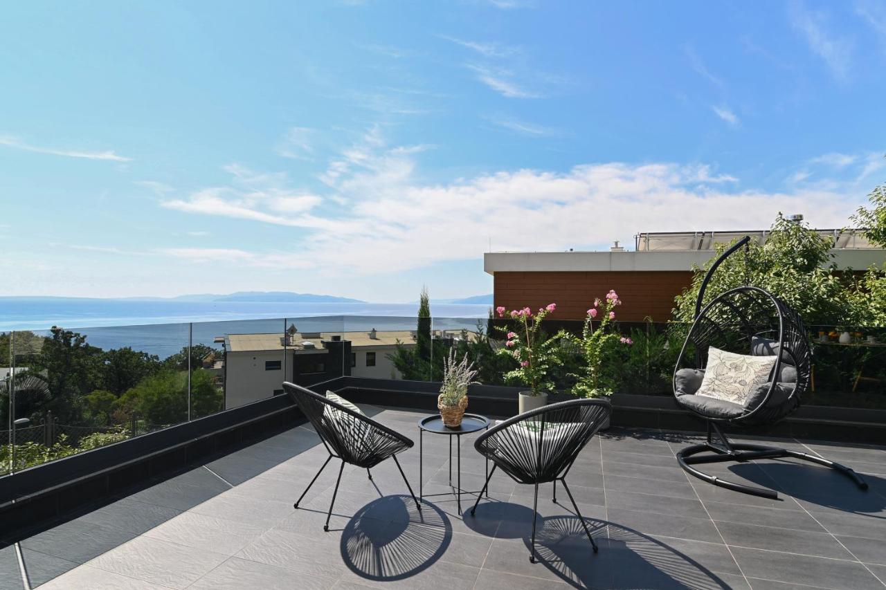 רייקה Sea View Deluxe Apartment מראה חיצוני תמונה