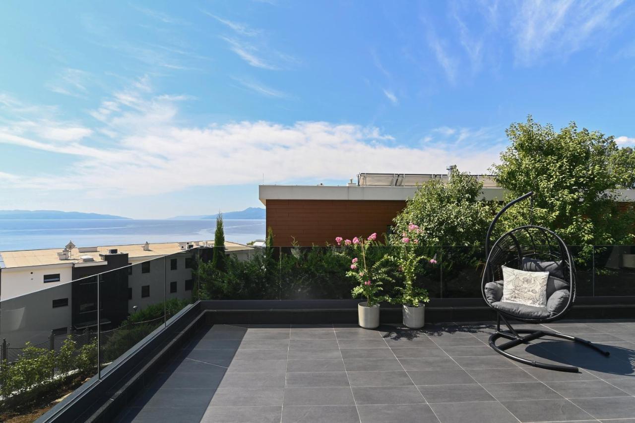 רייקה Sea View Deluxe Apartment מראה חיצוני תמונה